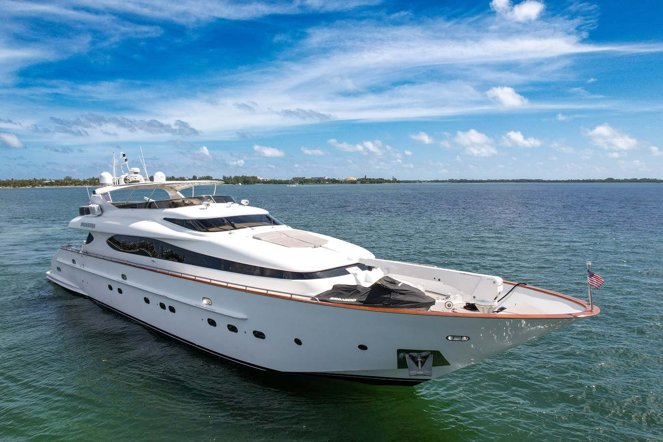 110FT MAIORA Miami yacht rental 5