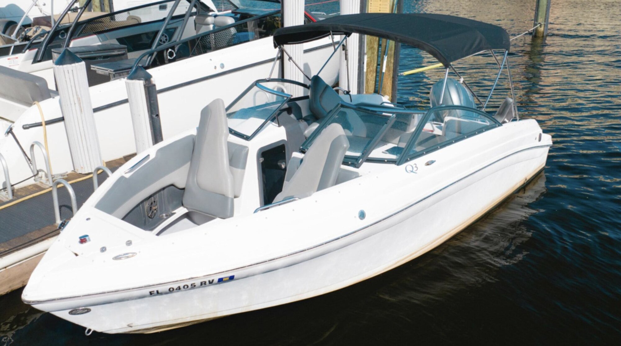 25ft Rinker Fort Lauderdale yacht rental 2