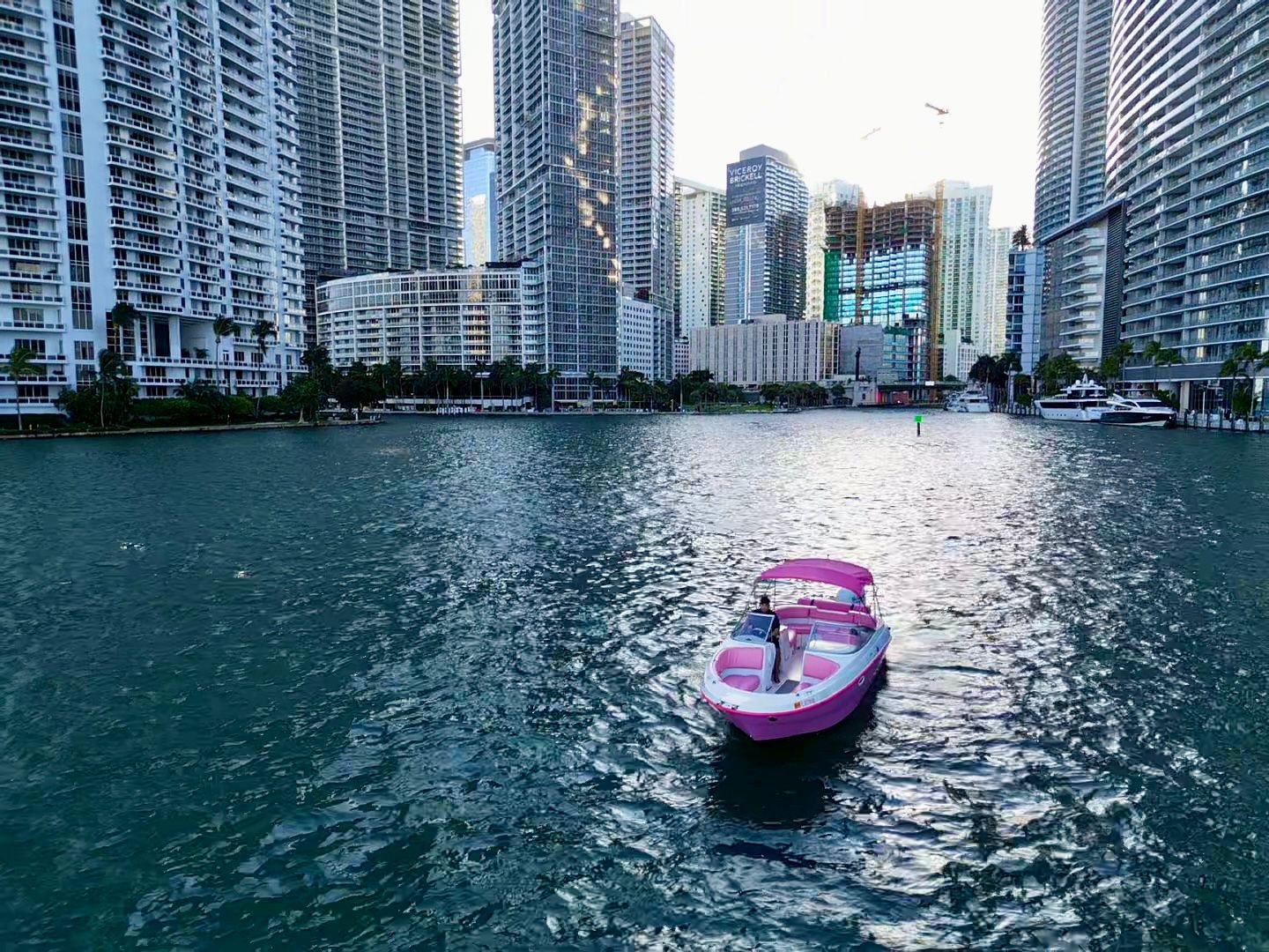 26FT BAYLINER Miami yacht rental 6
