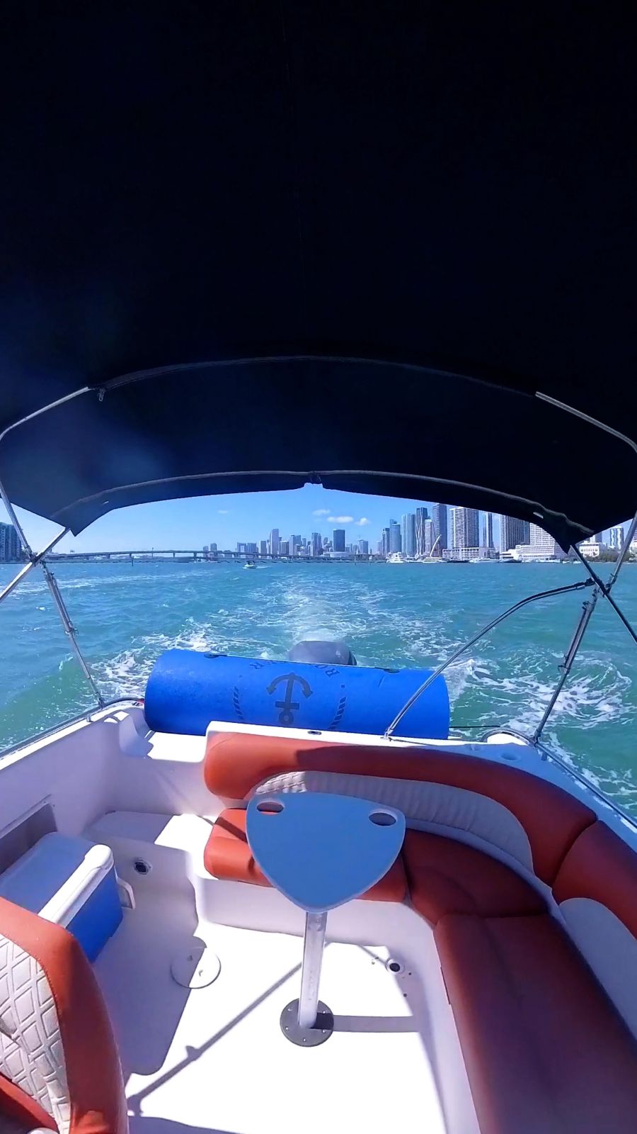 26FT HURRICANE Miami yacht rental 4