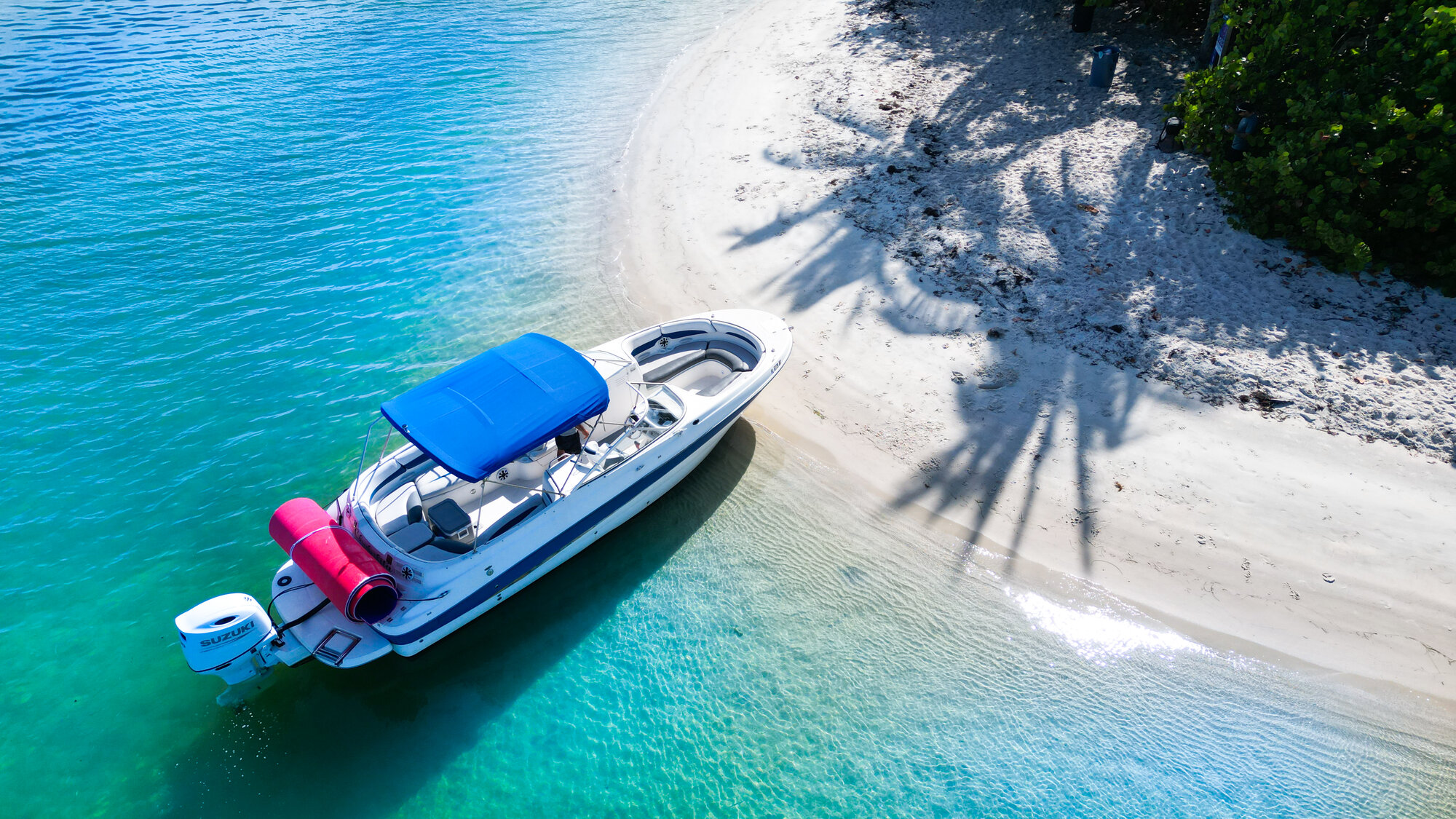 26FT SEA RAY SUNDECK Miami yacht rental 4