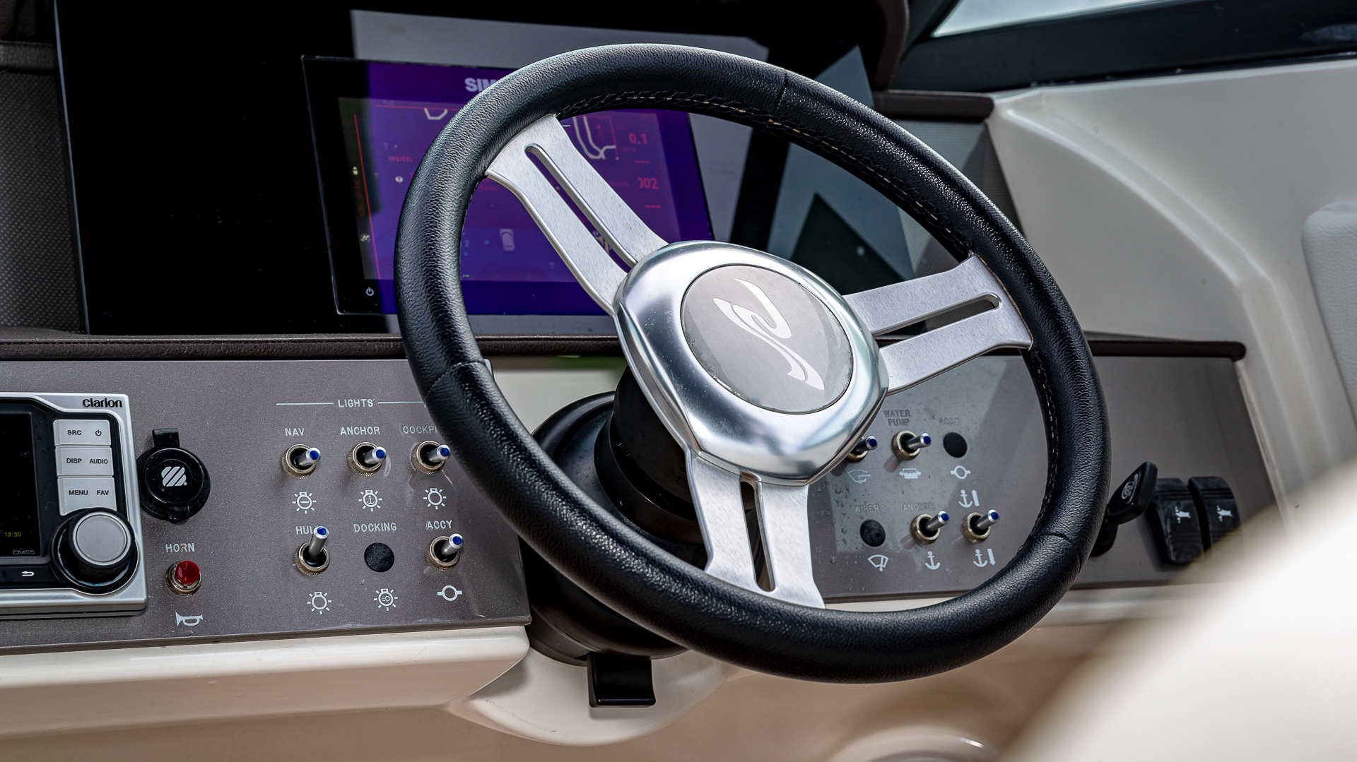 Robalo 28FT — 28ft Fishing Charter in Miami