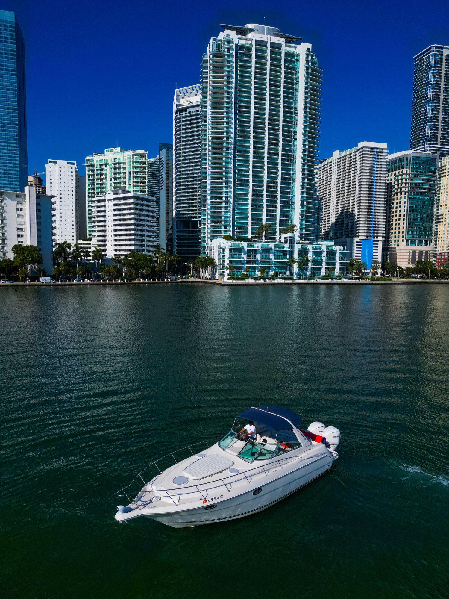 37FT MONTERRY I Miami yacht rental 3