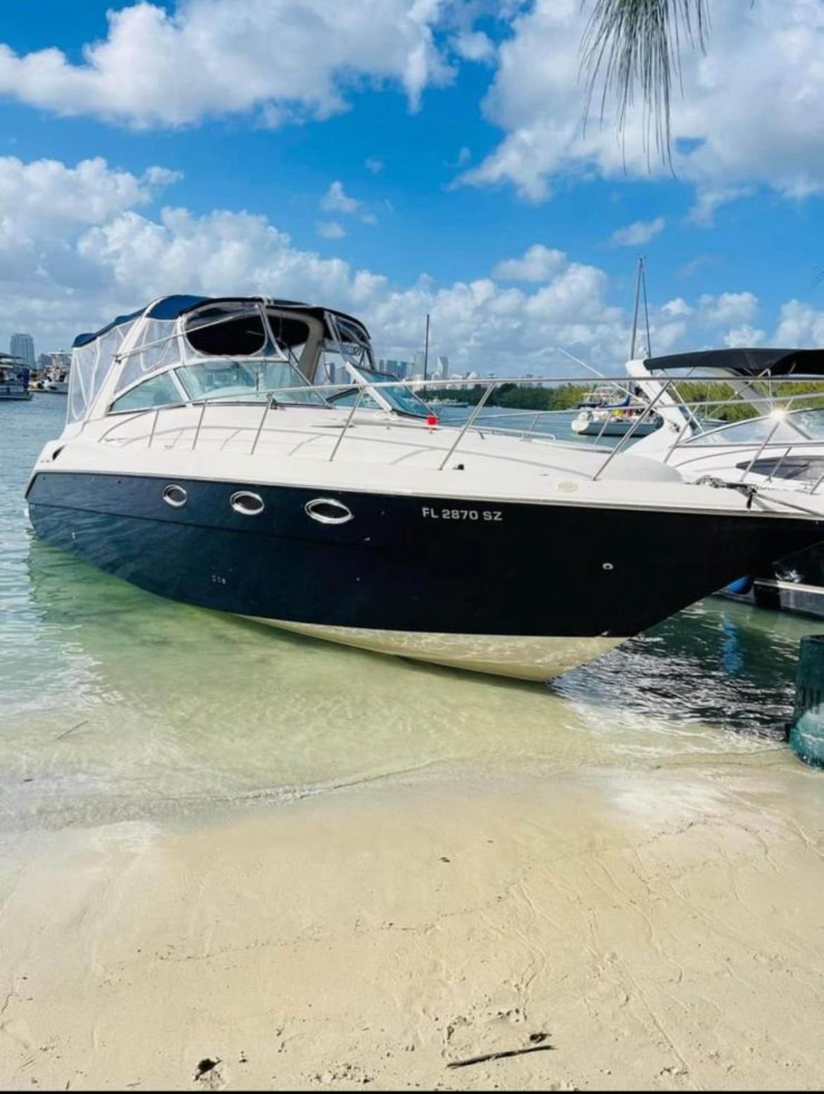 Monterrey 37FT Nassau — 37ft Yacht in Miami