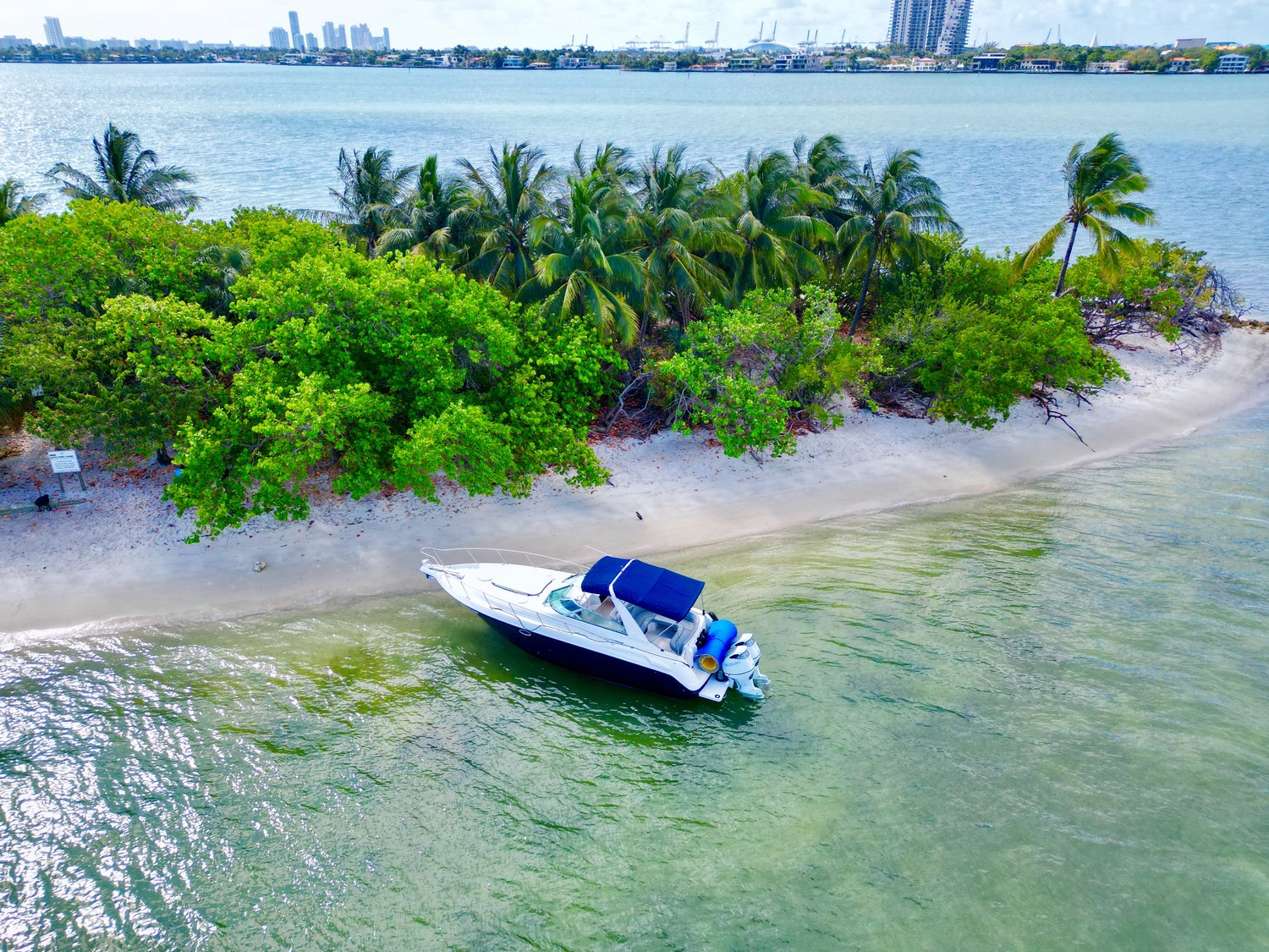 37FT MONTERRY II Miami yacht rental 5
