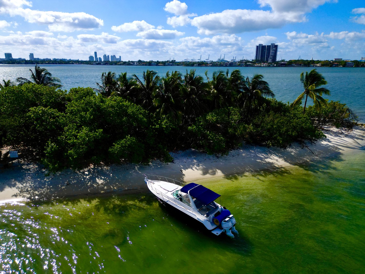 37FT MONTERRY II Miami yacht rental 6