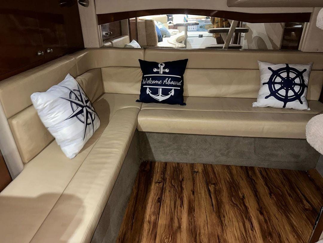 37FT SEARAY SUNDANCER CANCUN Cancún yacht rental 3