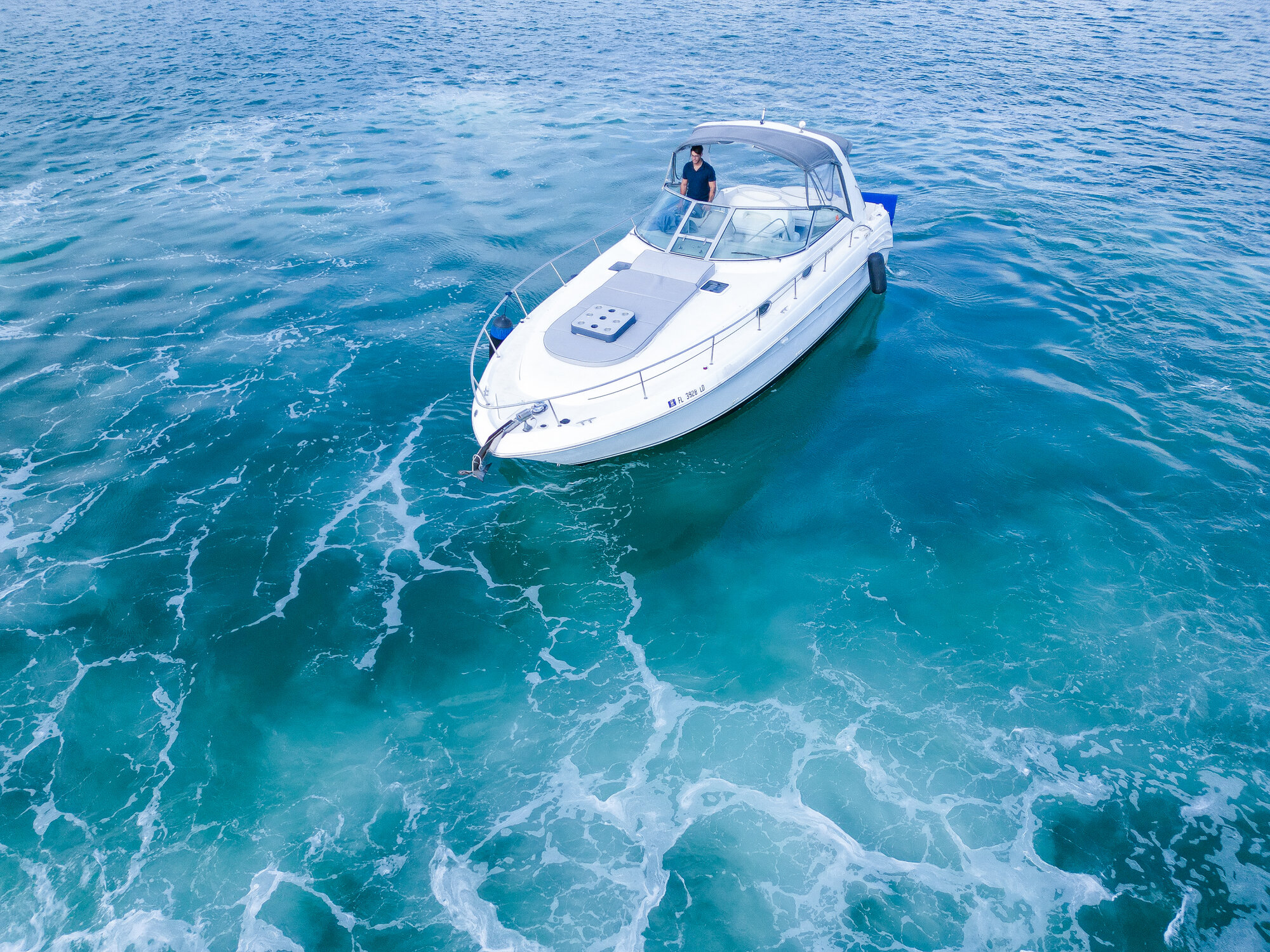 37ft Sea ray Sundancer Miami yacht rental 6