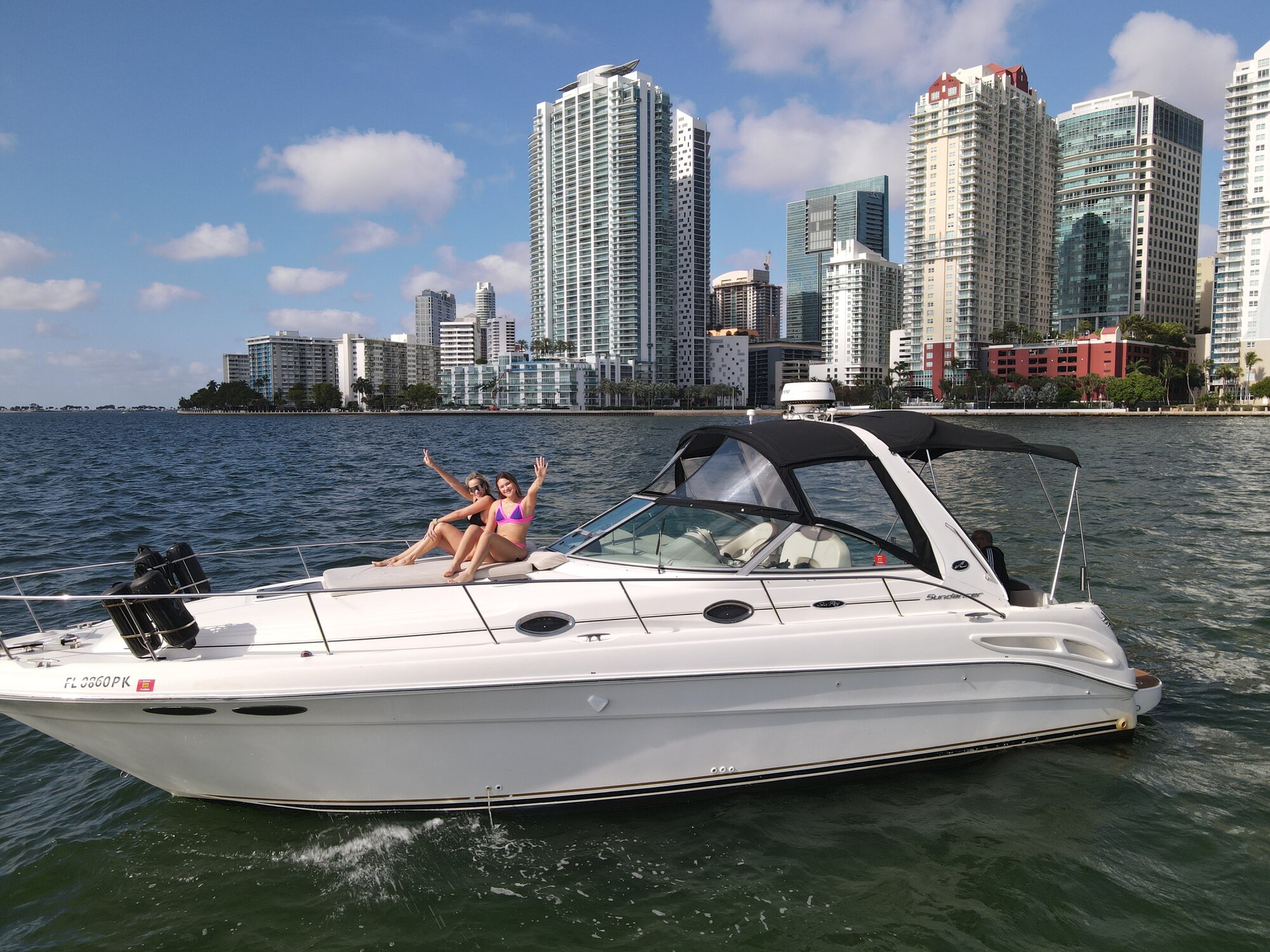 37ft Sundancer Miami yacht rental 4