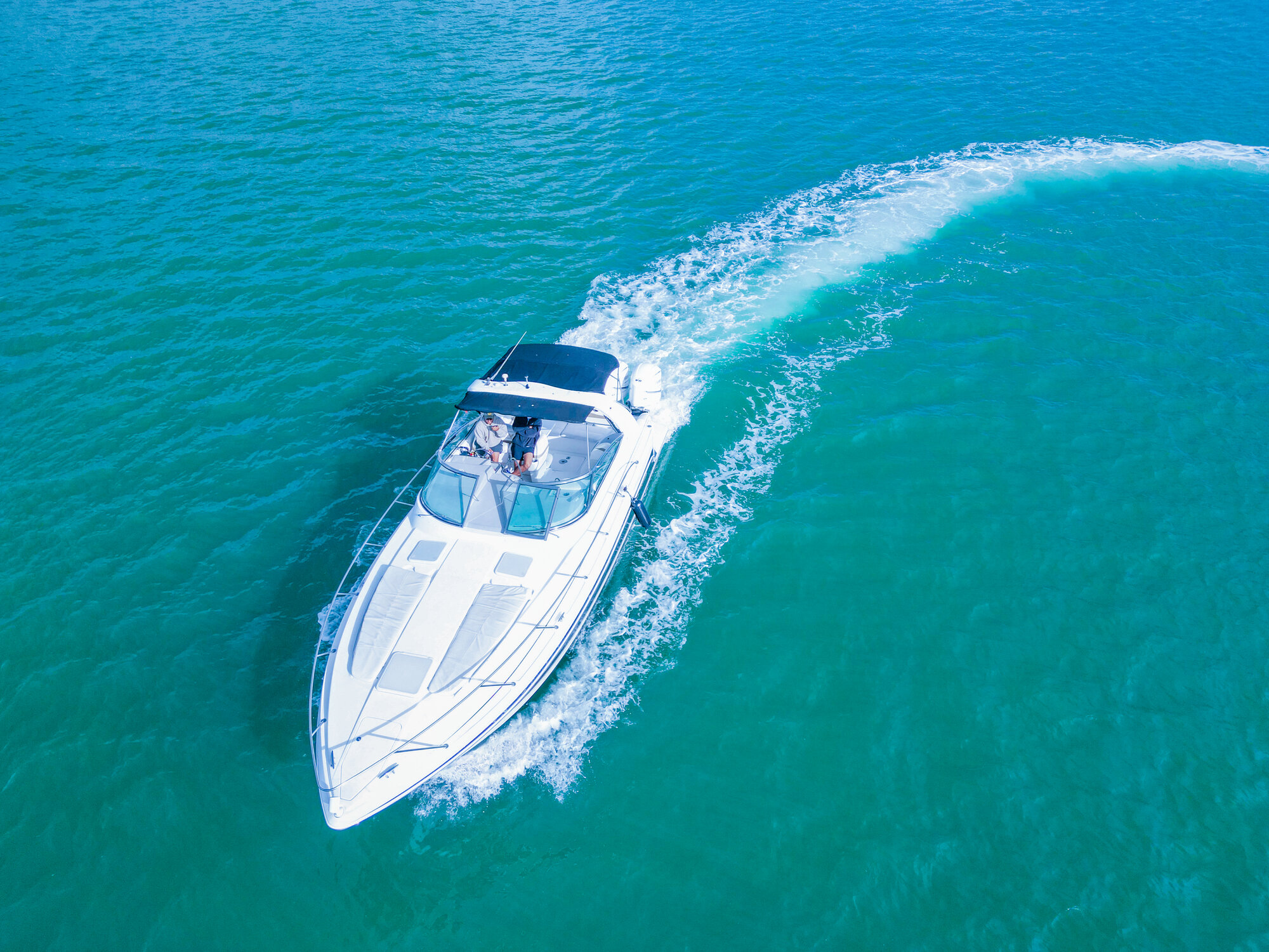 40FT FORMULA Miami yacht rental 3