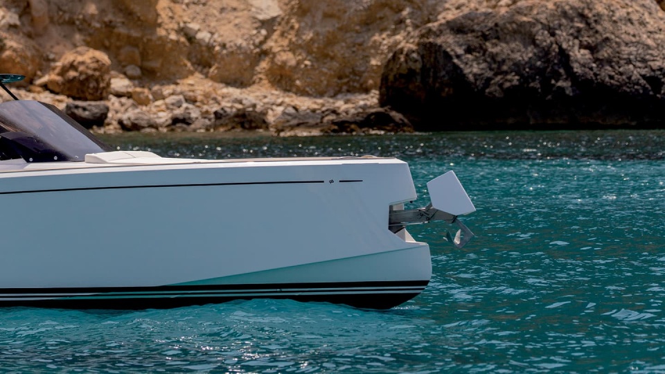 40ft Pardo Miami yacht rental 2