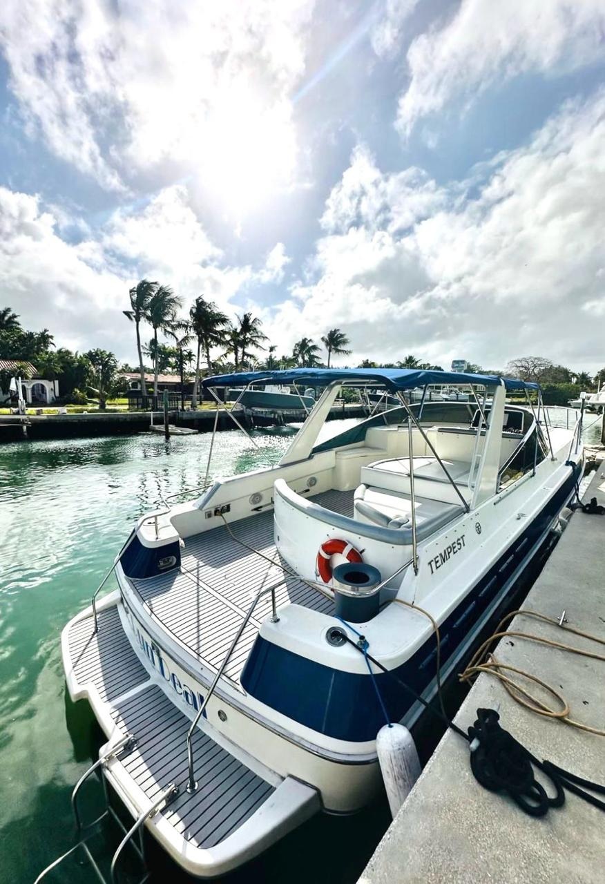 45FT TEMPEST Miami yacht rental 2