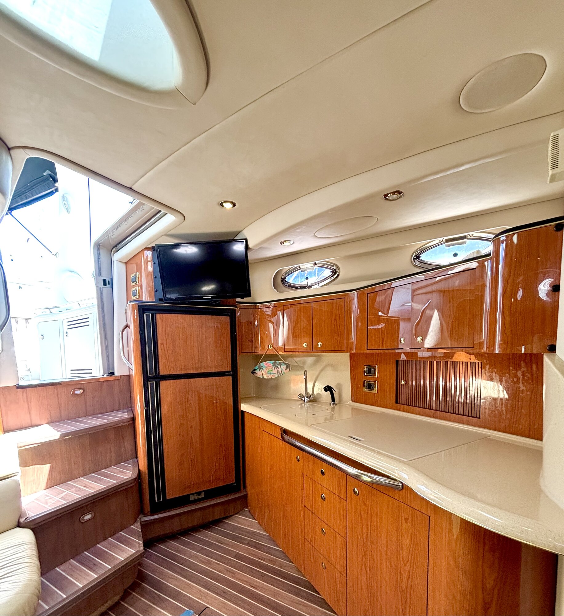 45' Sea Ray Miami yacht rental 5