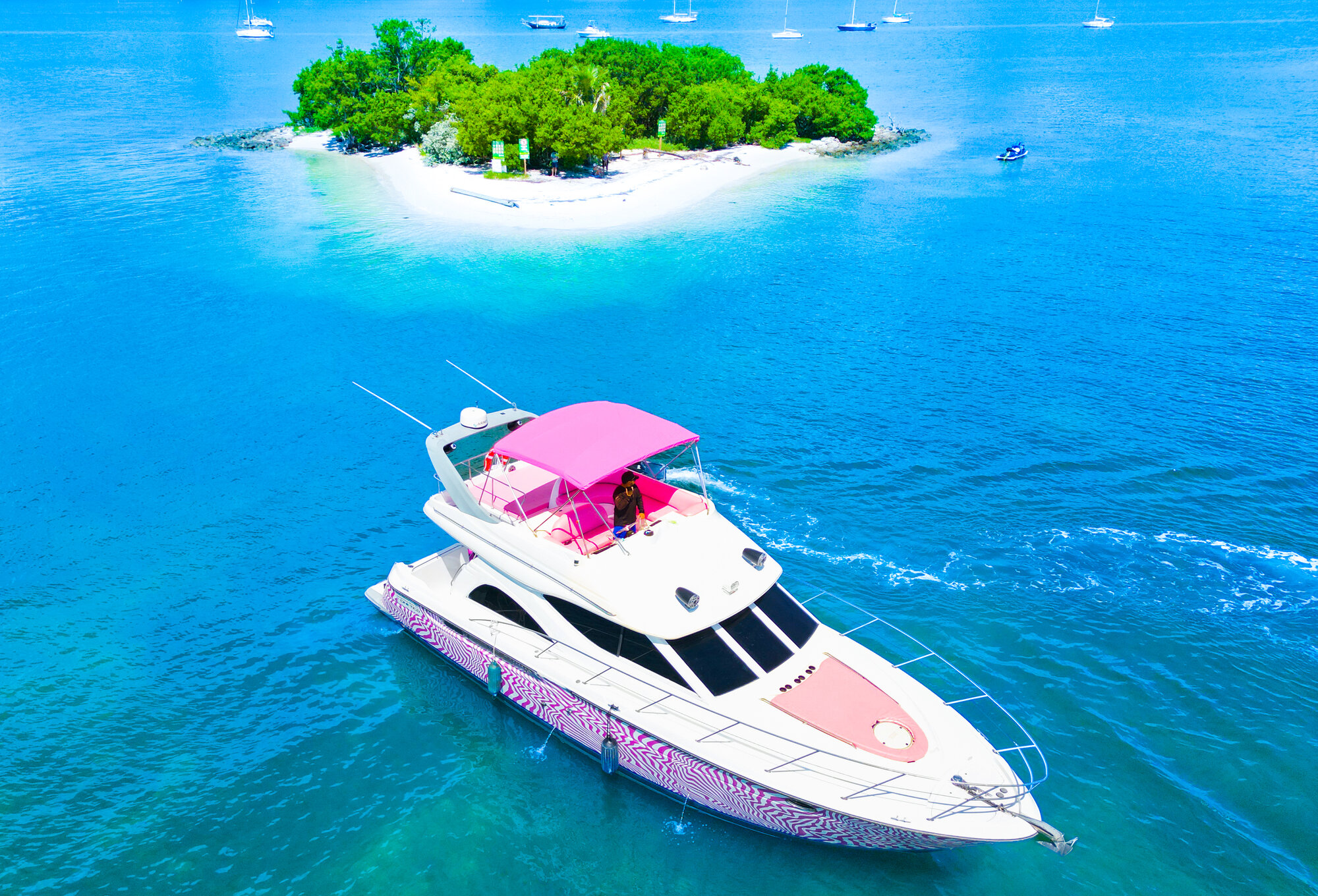 46FT MAXUM rental in Miami