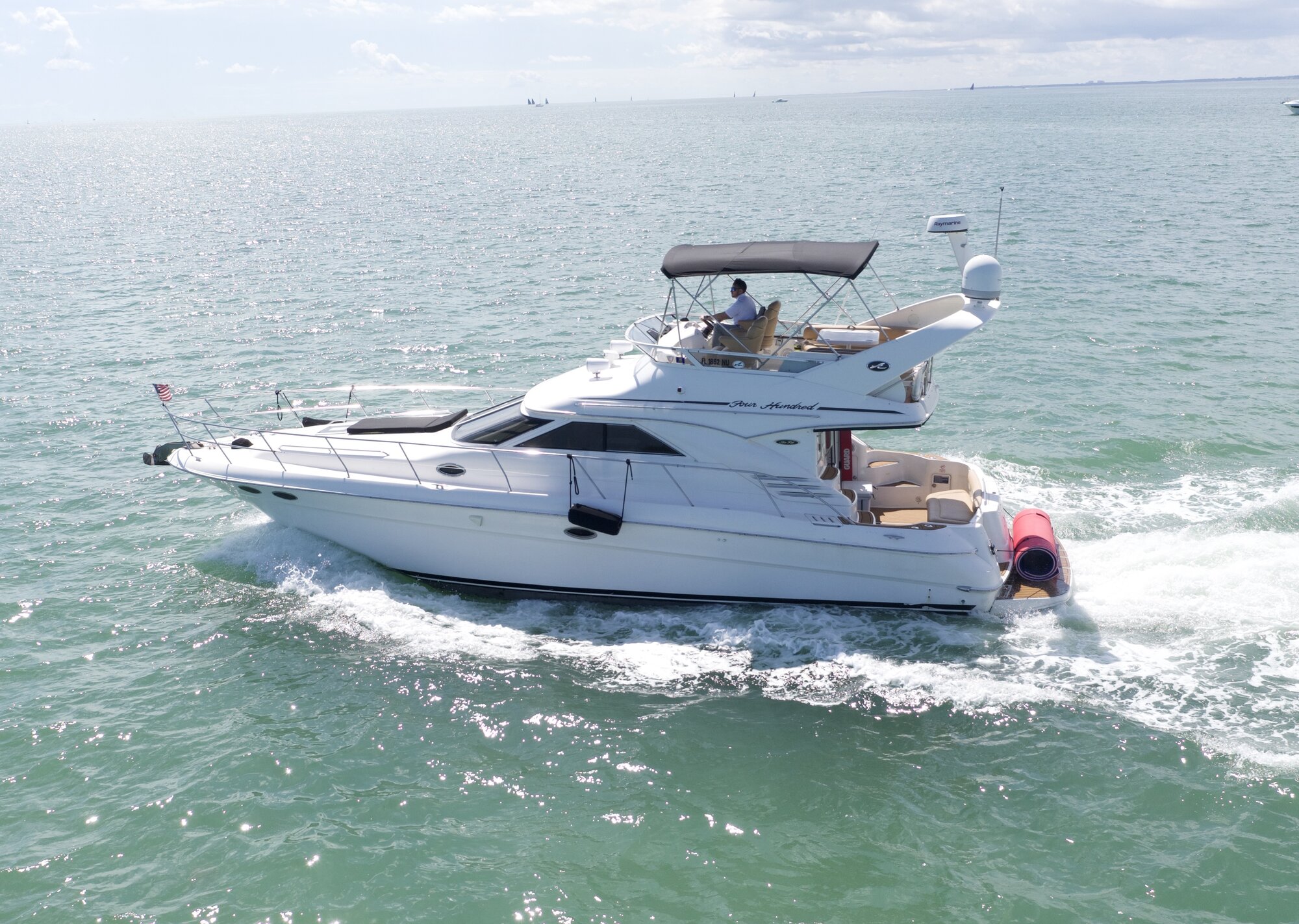 47FT SEA RAY FLY — Motor Yacht in Miami