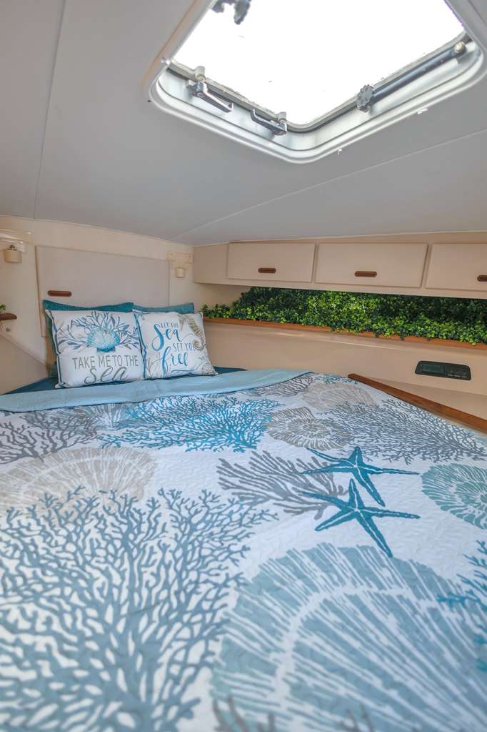 47FT WELLCRAFT Miami yacht rental 4