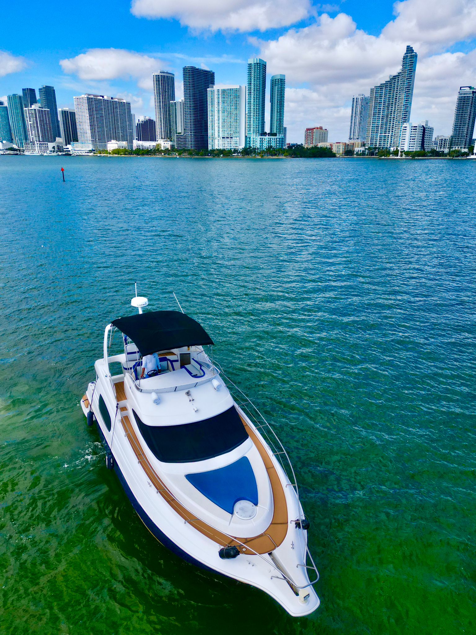 48FT SILVERTON BLUE Miami yacht rental 6