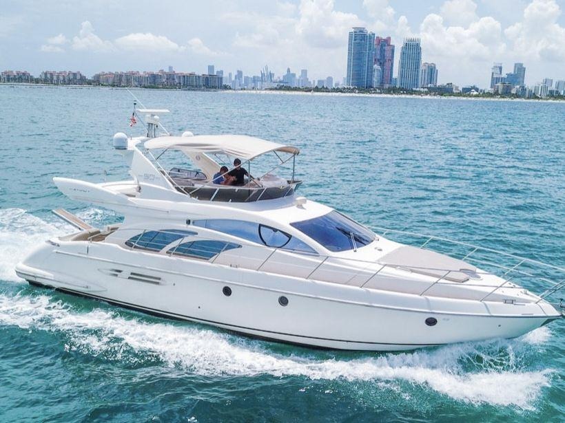 Azimut 50FT — 50ft Yacht for rent in Miami