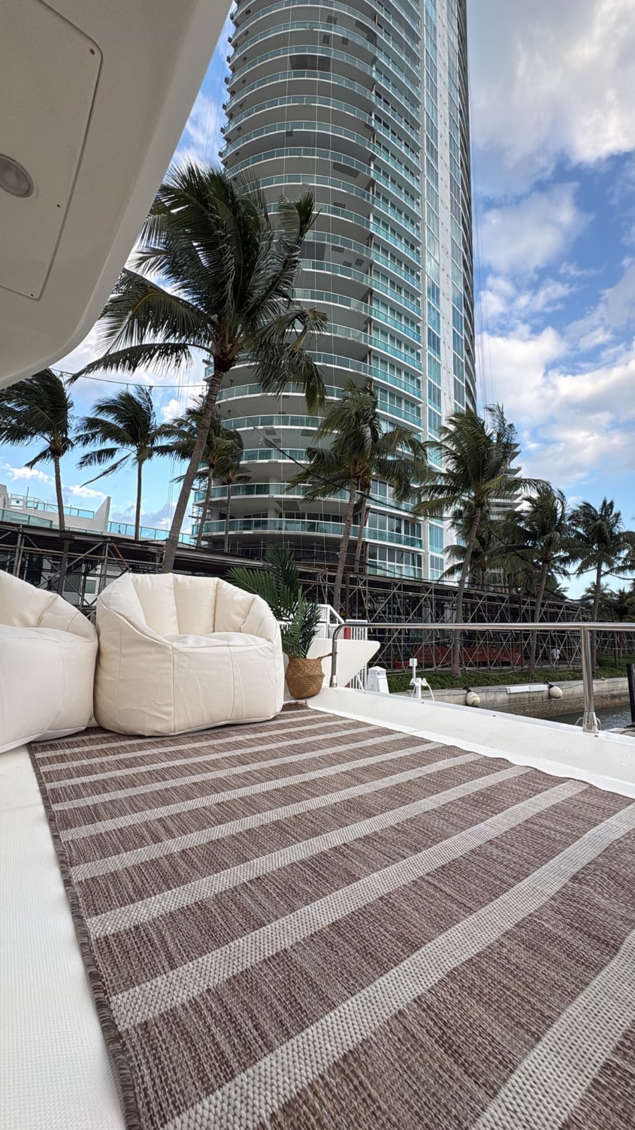 50FT AZIMUT Miami yacht rental 5