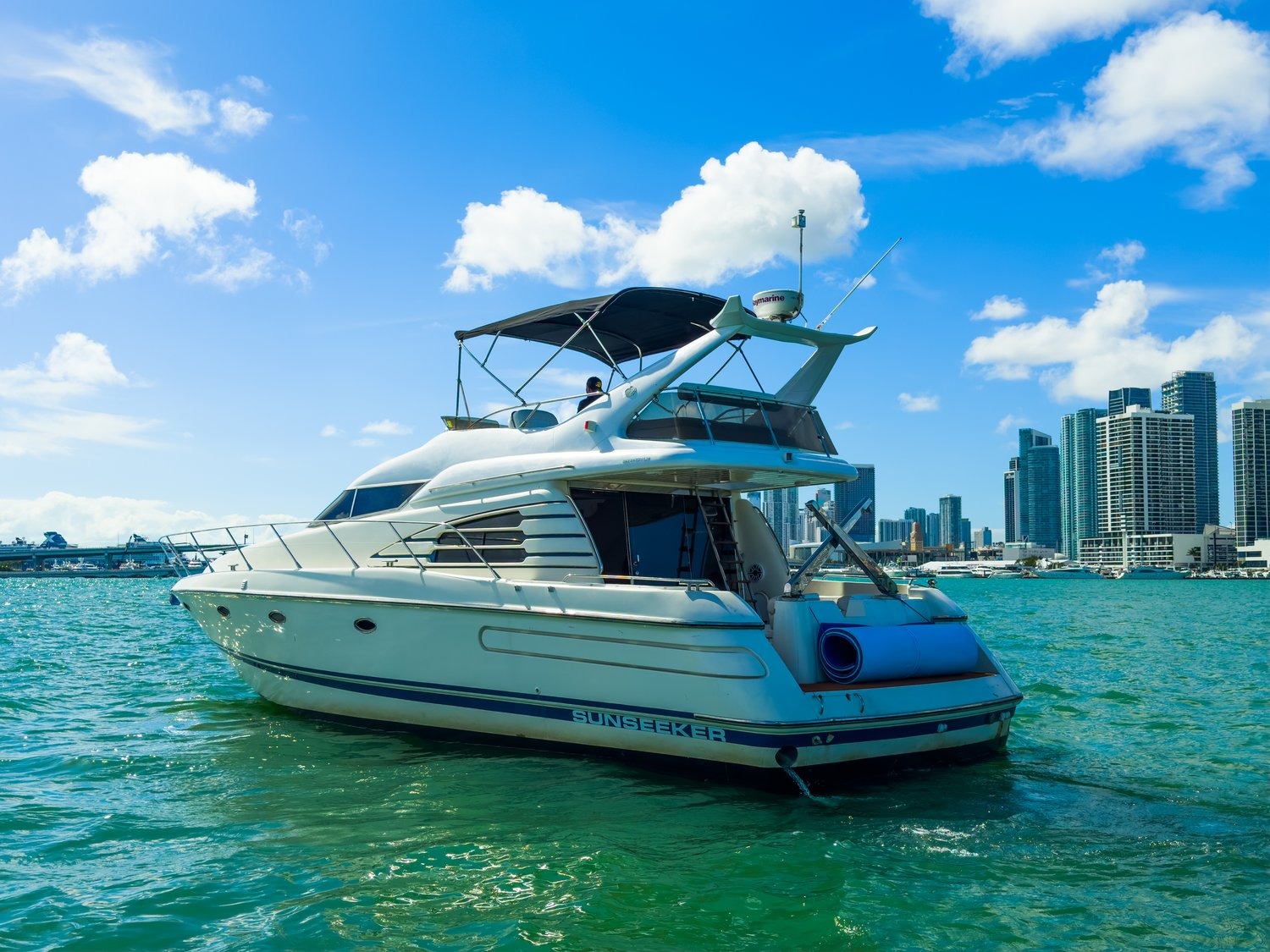 50FT MANHATTAN Miami yacht rental 3
