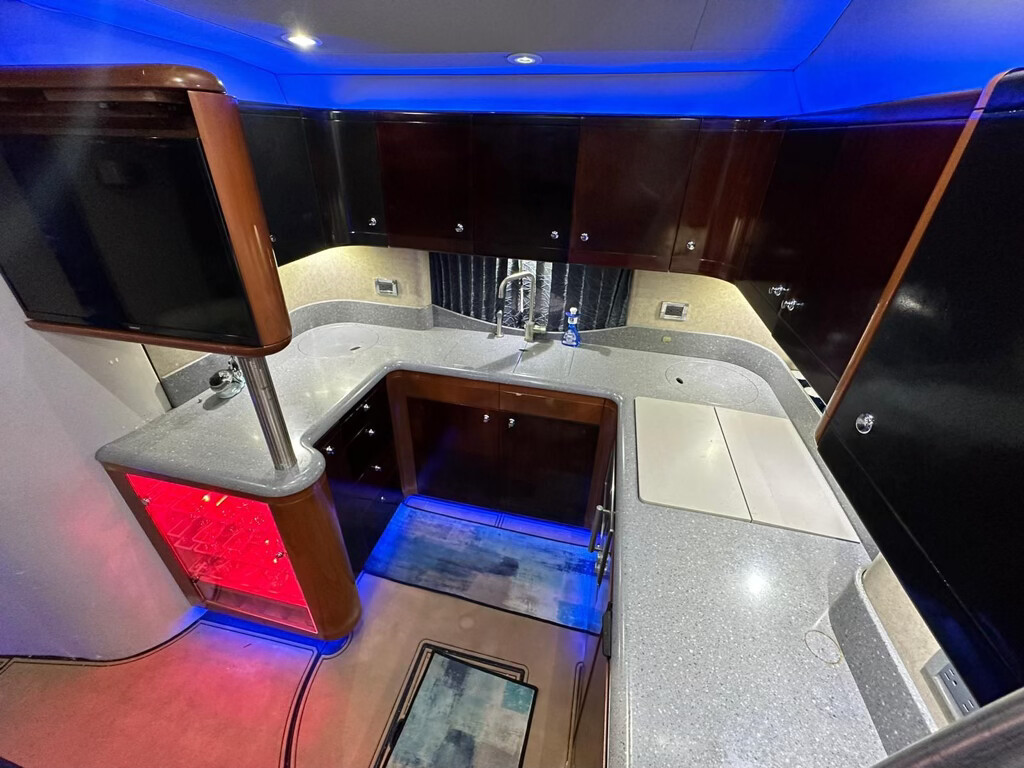 52FT "ARROW' FORMULA Miami yacht rental 5