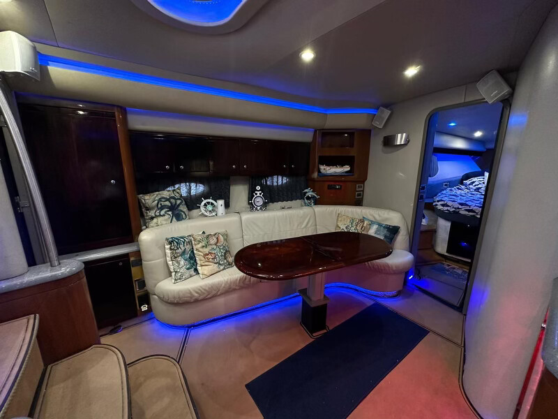 52FT "ARROW' FORMULA Miami yacht rental 6
