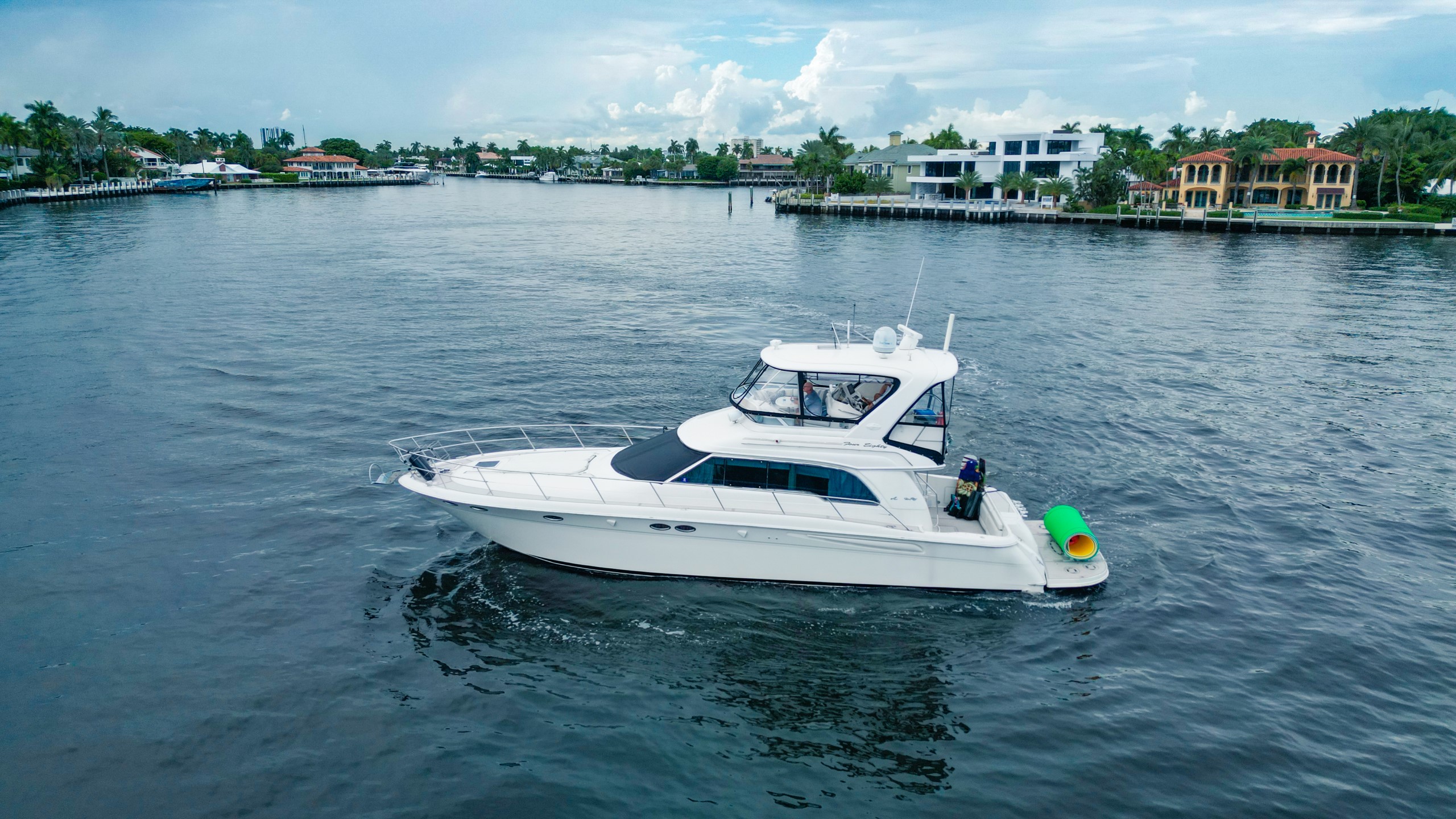 52FT SEA RAY FORT Fort Lauderdale yacht rental 4