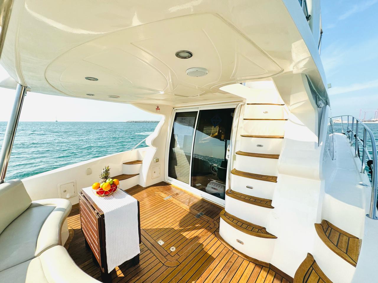 52ft Majesty Dubai yacht rental 6