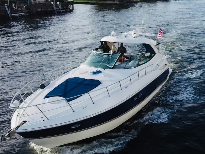 55FT CRUISER Miami yacht rental 2