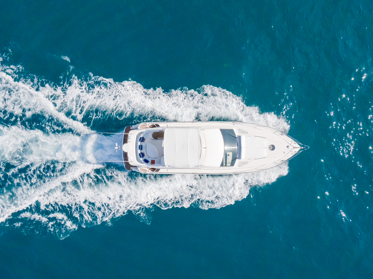 57FT FAIRLINE FLYBRIDGE Miami yacht rental 2