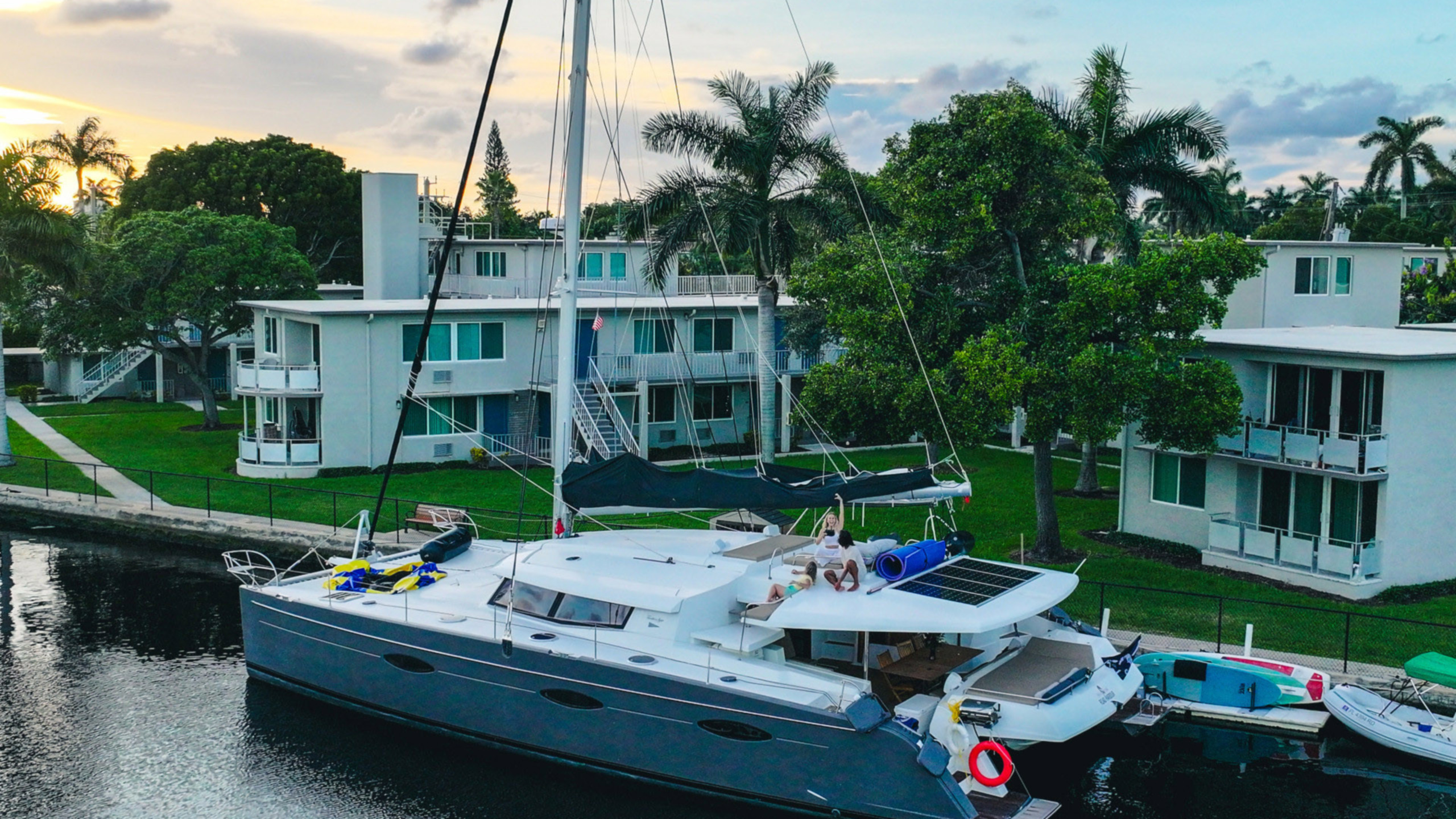 60FT FOUINTAN PAJOT Fort Lauderdale yacht rental 2