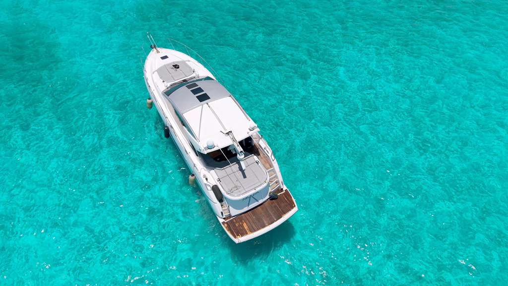 60FT PREDATOR Miami yacht rental 4