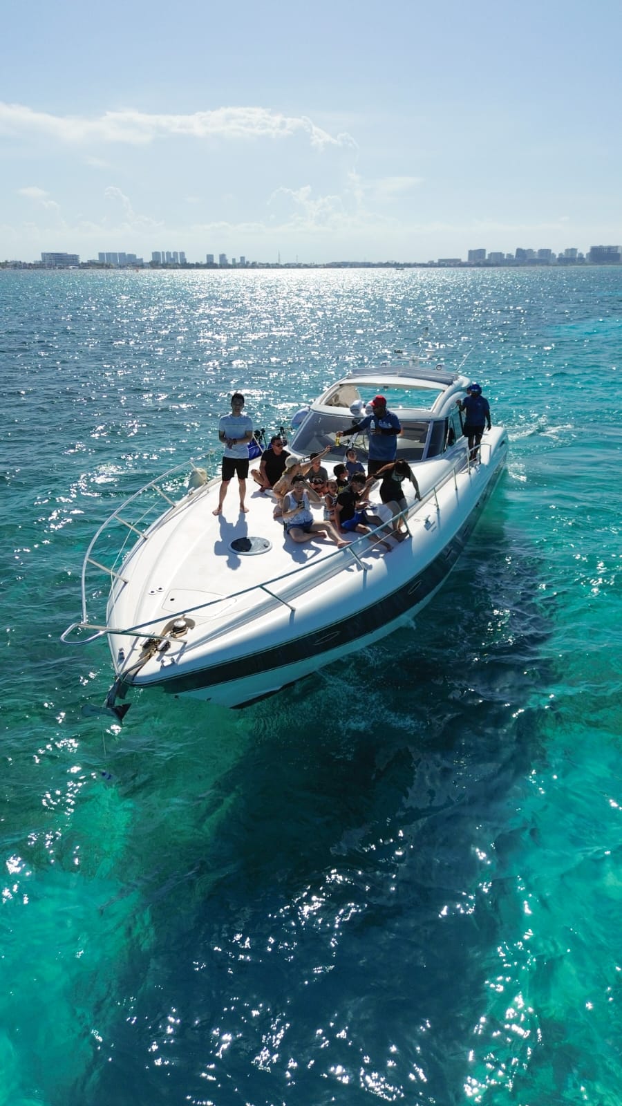 60FT SUNSEEKER 2 Cancún yacht rental 6