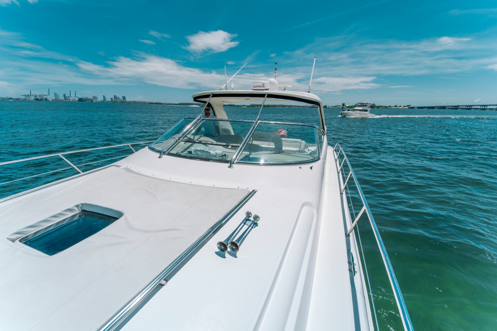 60ft Sea ray Miami yacht rental 6