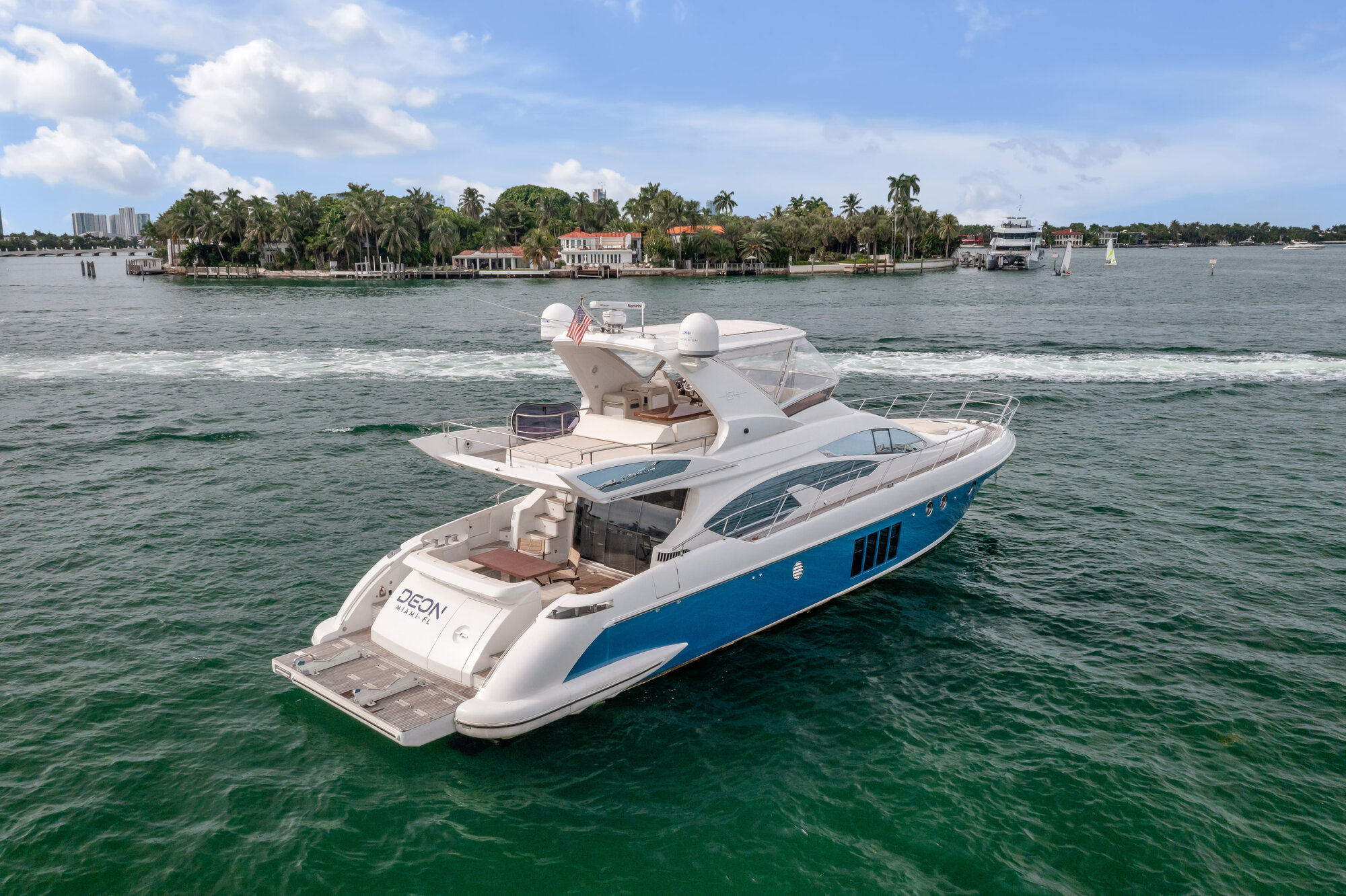 64FT AZIMUT FLYBRIDGE Miami yacht rental 2