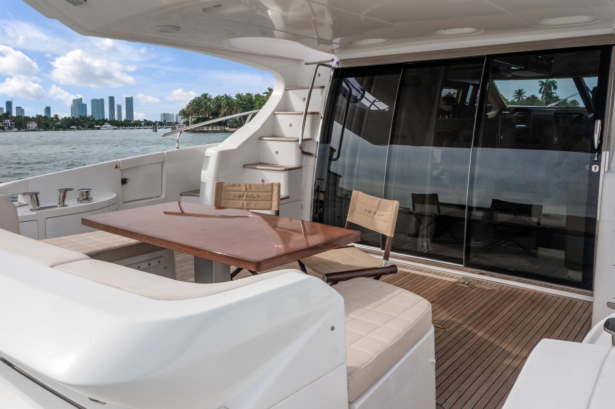 64FT AZIMUT FLYBRIDGE Miami yacht rental 5