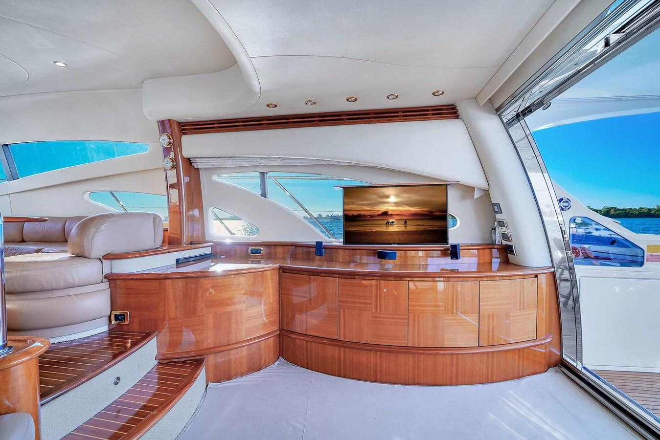 Azimut Flybridge 65FT — 65ft Luxury Yacht for rent in Miami