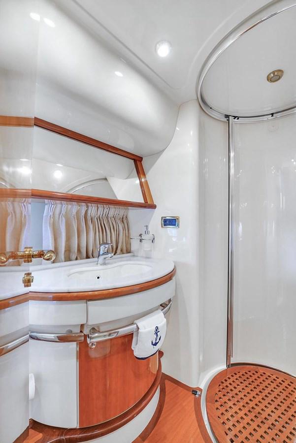 65FT AZIMUT FLYBRIDGE Miami yacht rental 6
