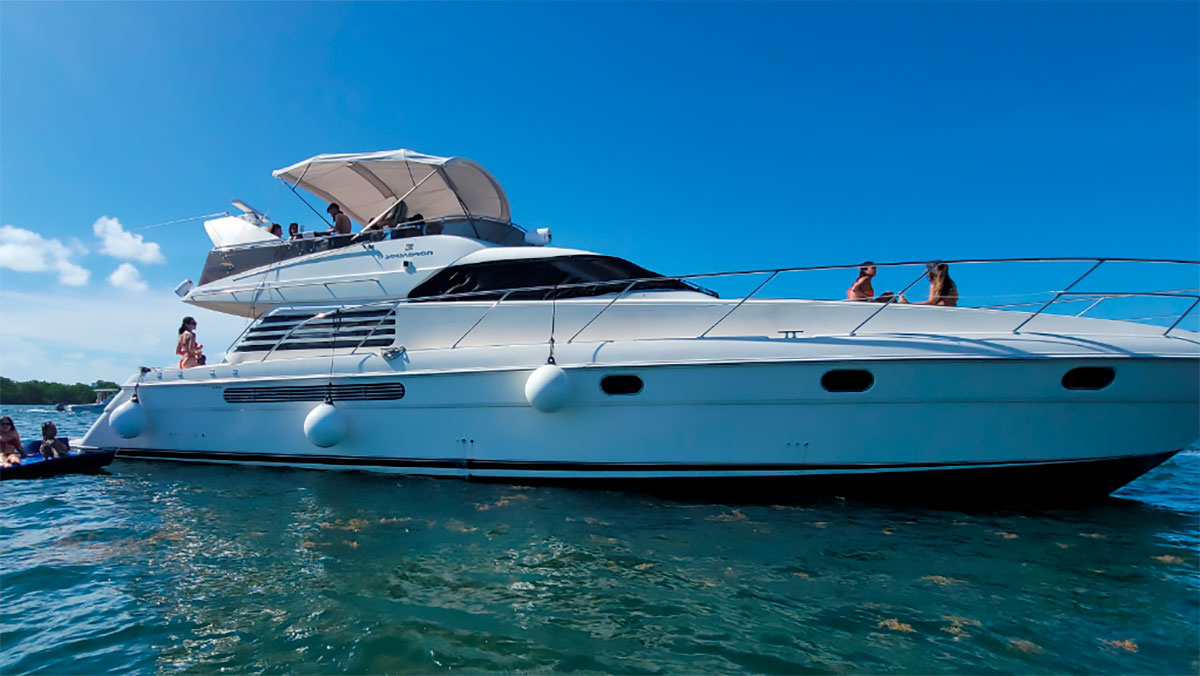 65FT FLYBRIDGE FORT Fort Lauderdale yacht rental 6
