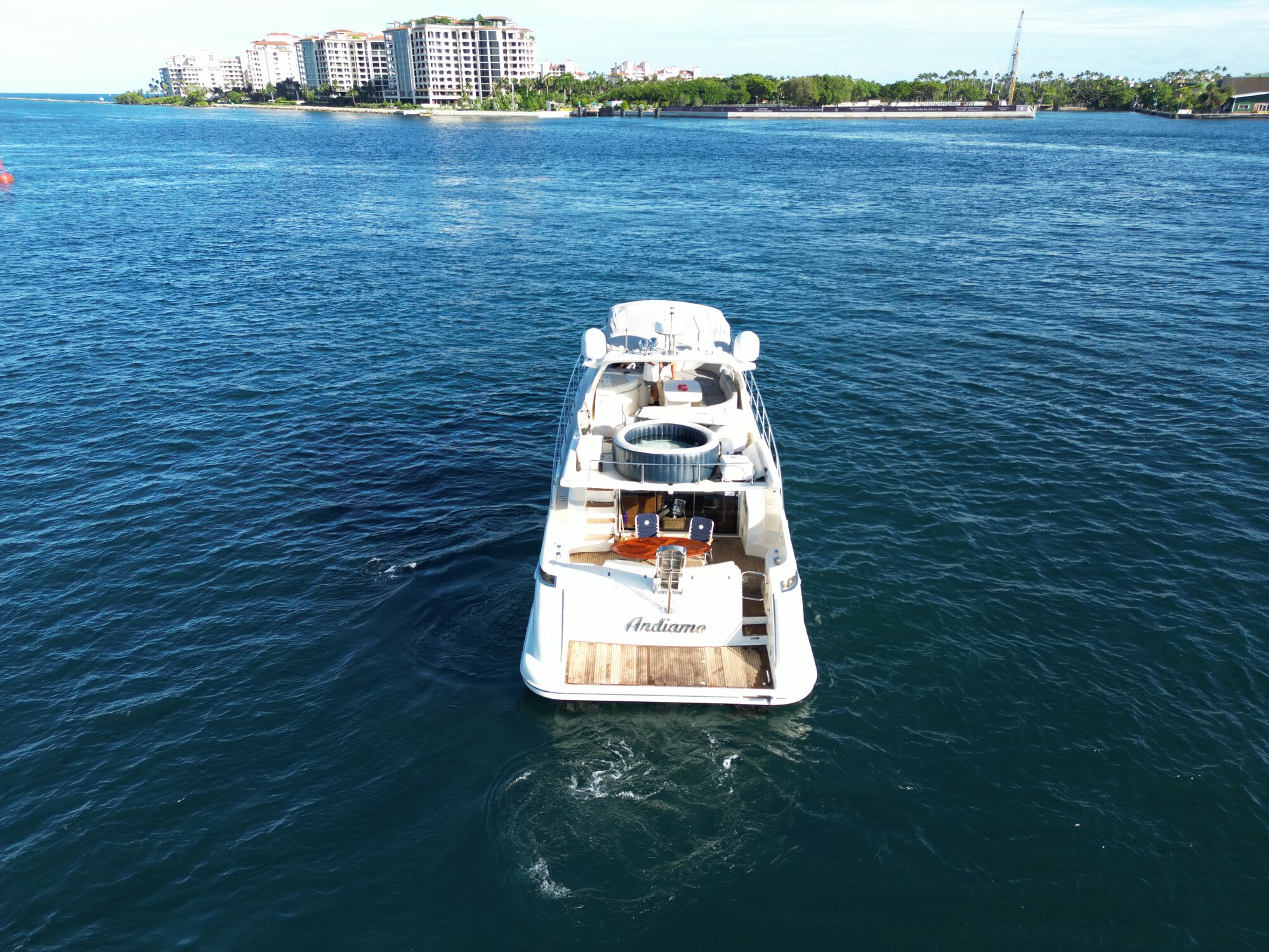 68FT AZIMUT Miami yacht rental 5