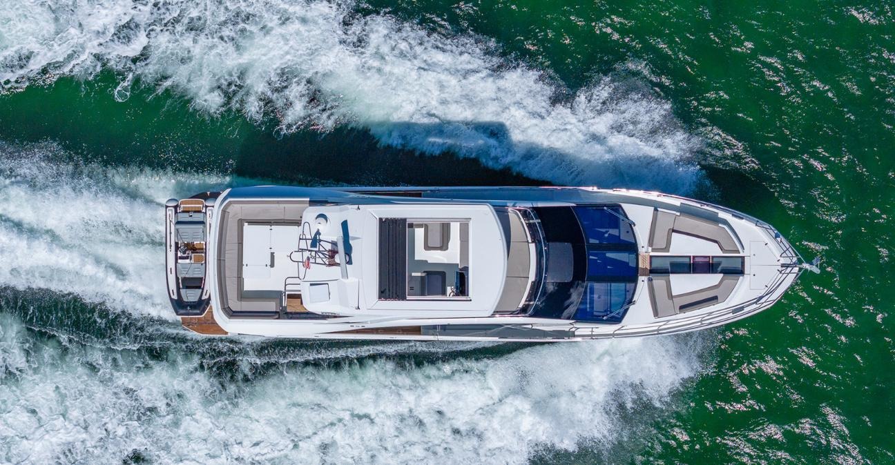 68FT GALEON — 94ft Mega Yacht for rent in Miami