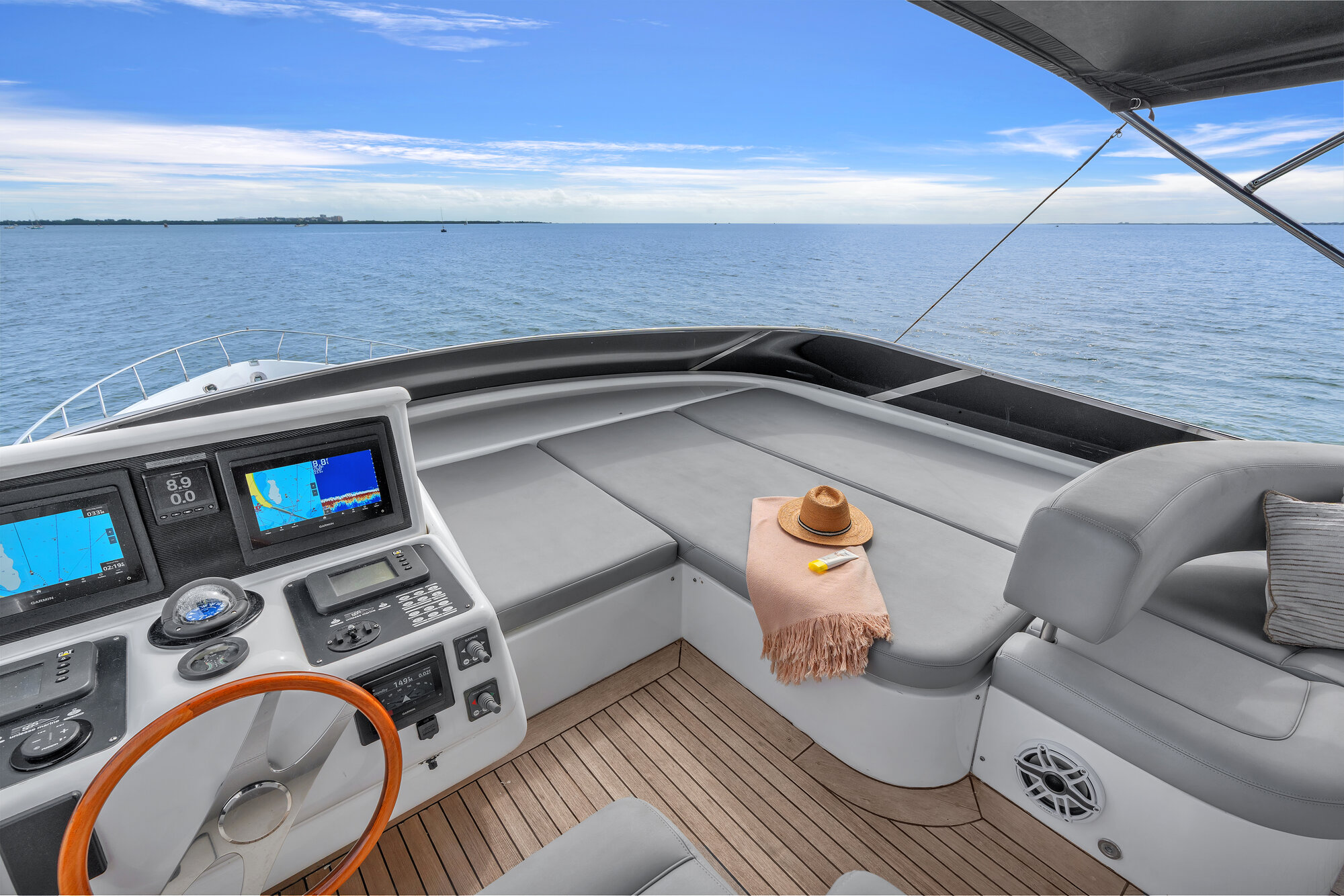 72FT LADY Miami yacht rental 2