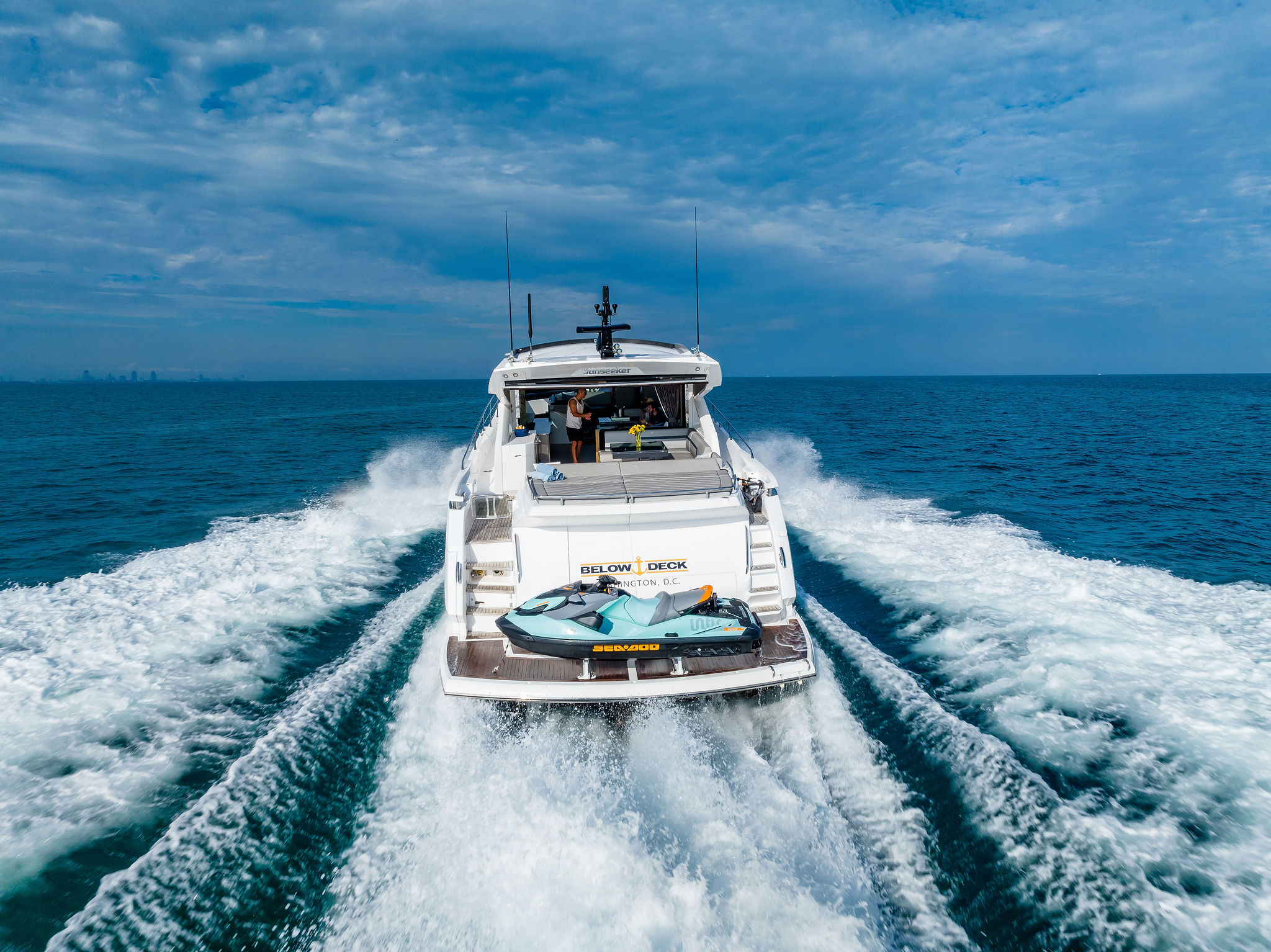 74FT SUNSEEKER Miami yacht rental 5
