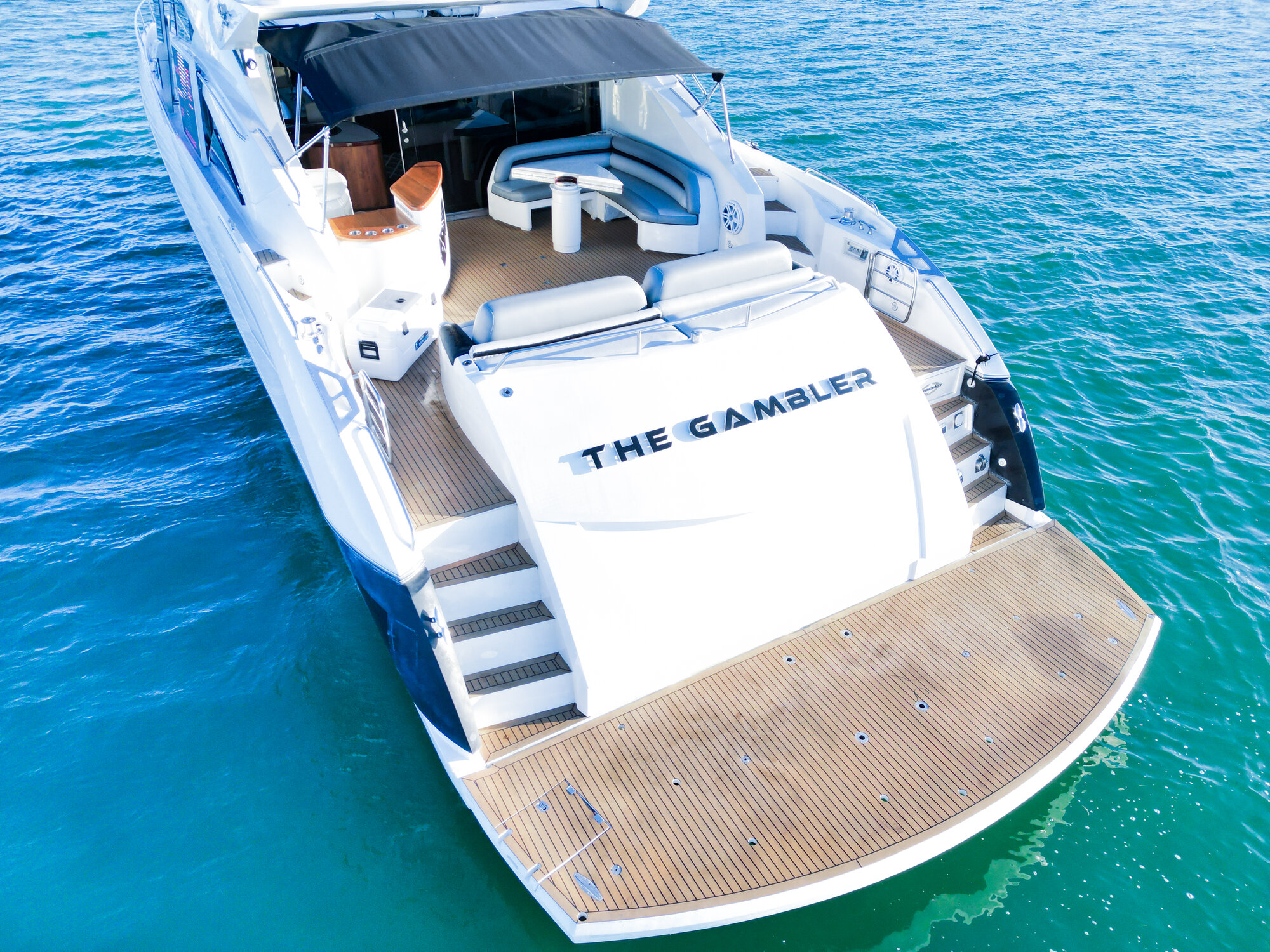 82FT SUNSEEKER PREDATOR — 82ft Mega Yacht for rent in Miami