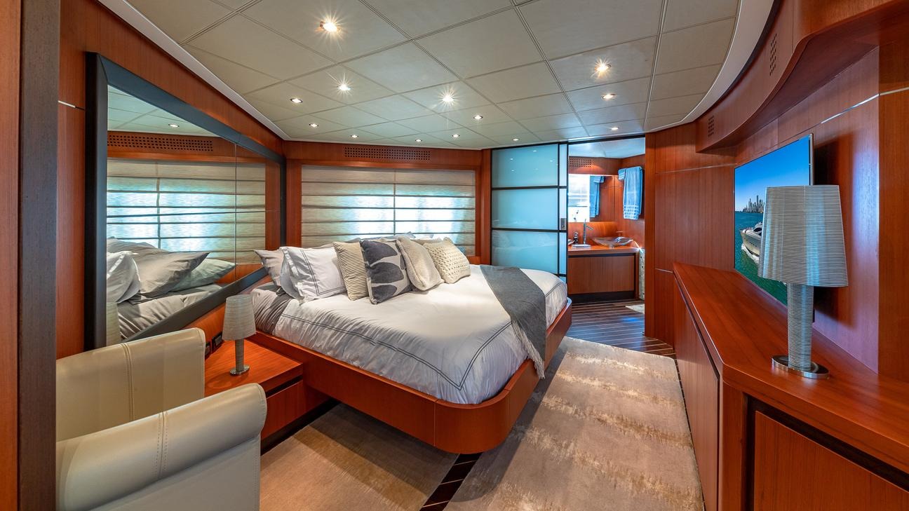 90FT PERSHING - REFIT 2025 Miami yacht rental 6