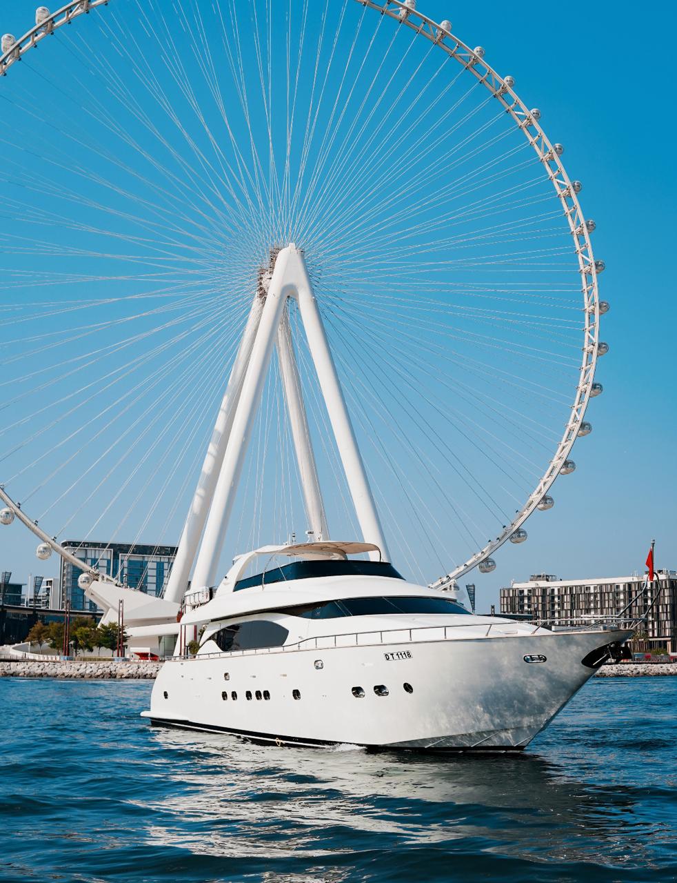 92ft Starlight  (DUBAI) Dubai yacht rental 4