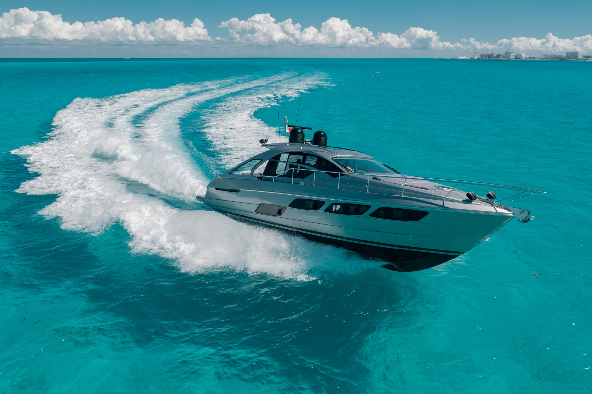 Pershing 56ft — 56ft Yacht for rent in Cancún