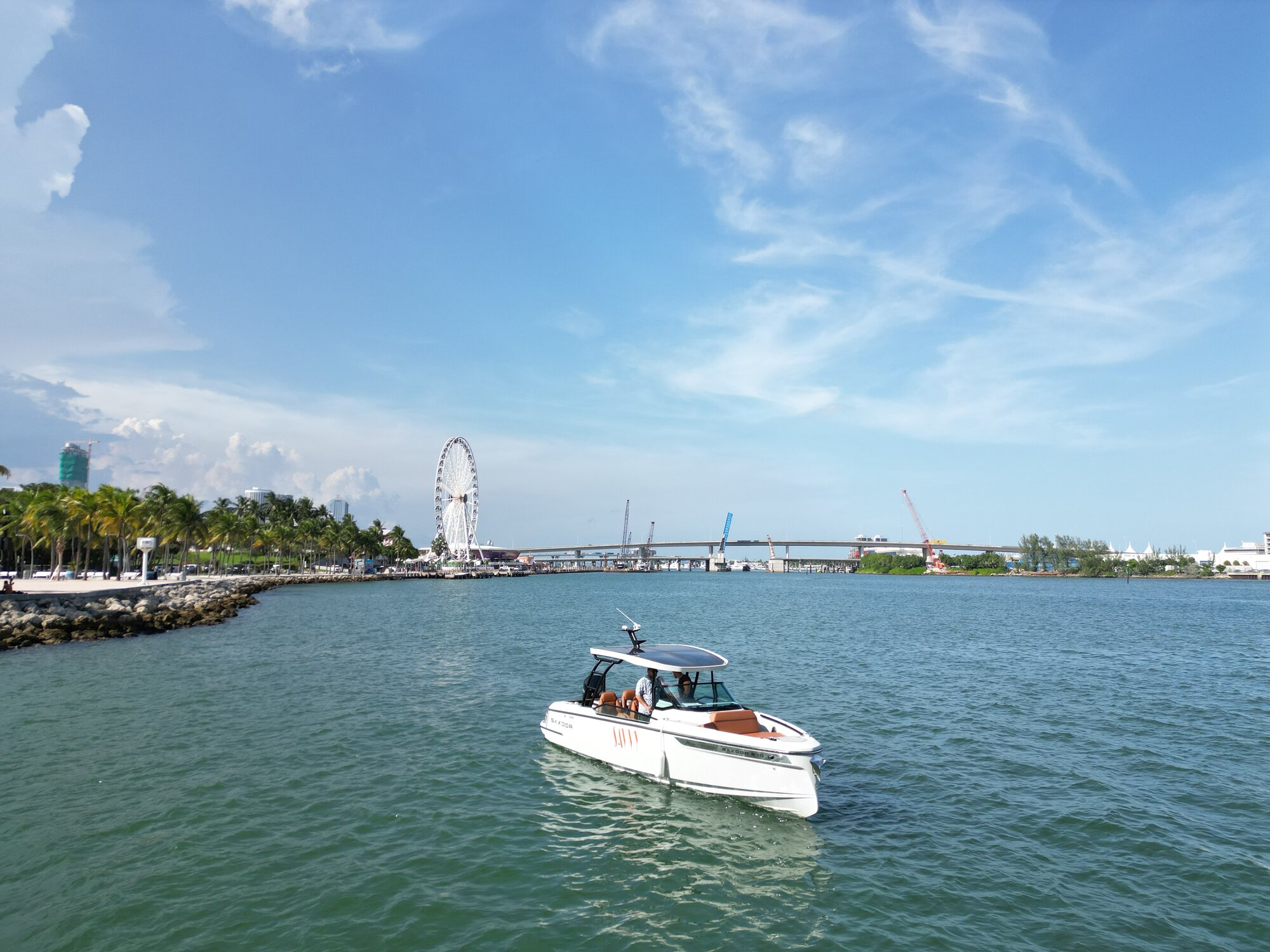 Saxdor 270 Miami yacht rental 5