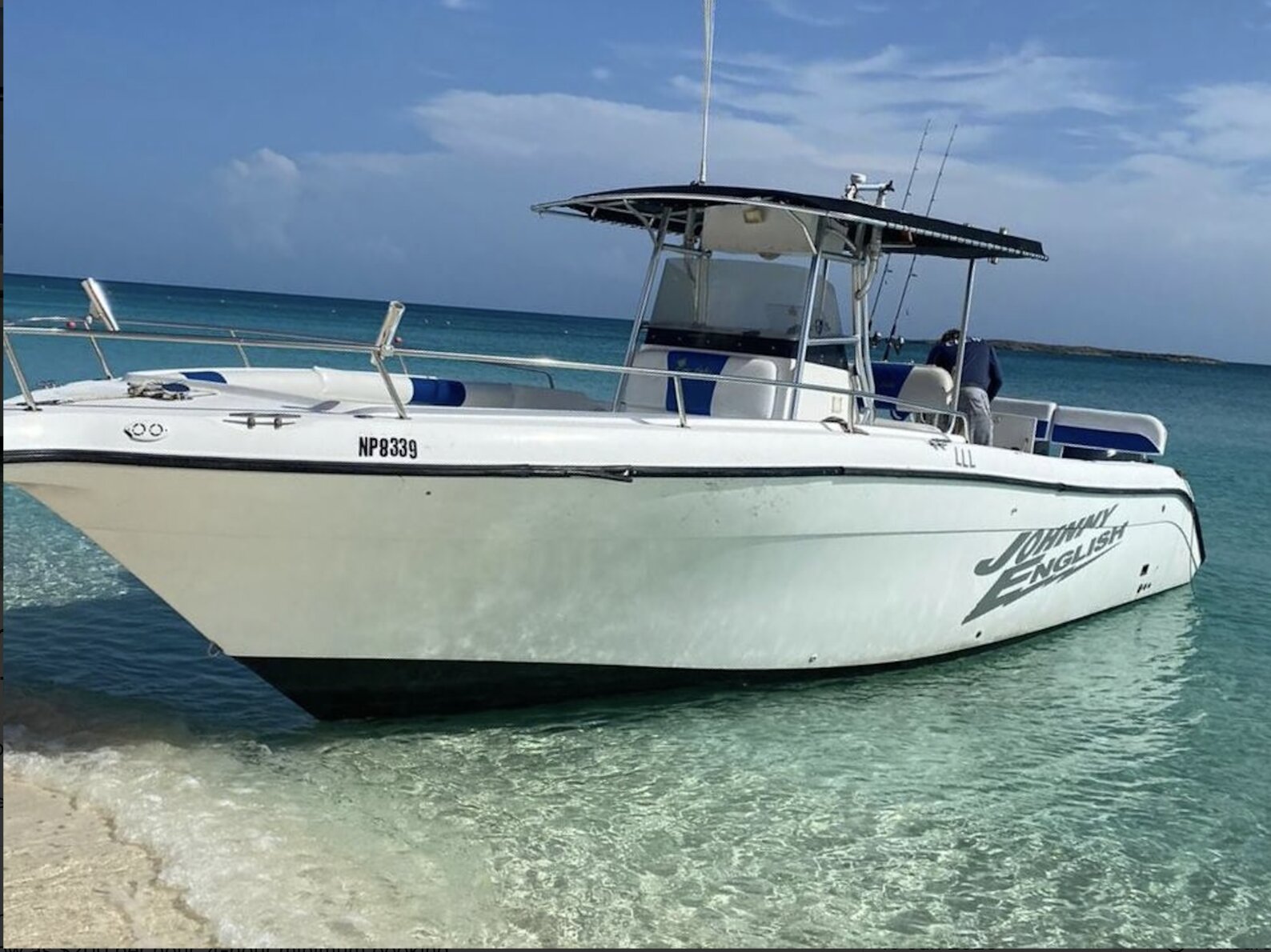 Johnny English 36FT Nassau — 36ft Yacht in Nassau